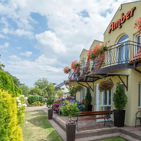 ホームステイ Amber ロビ